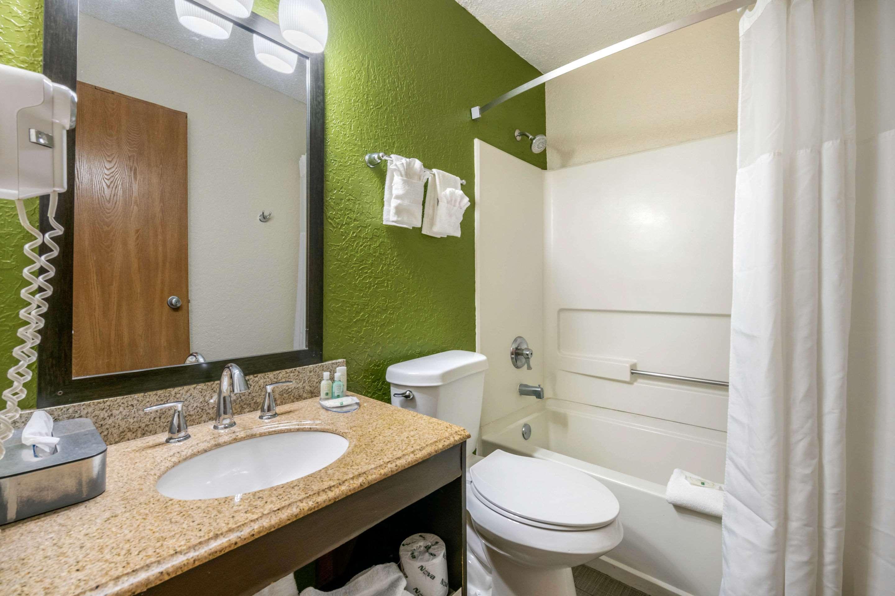 Quality Inn & Suites Leesburg Chain Of Lakes Eksteriør bilde